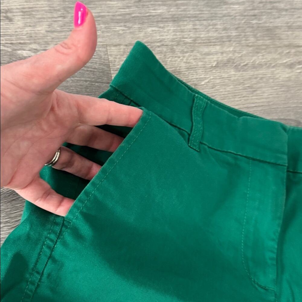J. Crew Green Chino 4" Inseam Short Size 2 - Picture 3 of 6